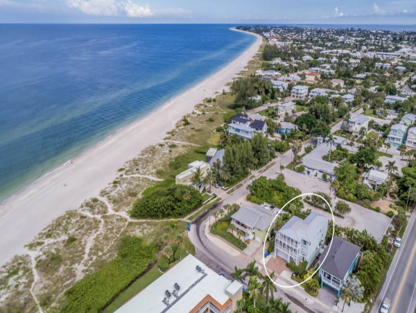 Expansive Beach Home - Casual Luxury - Steps to the Beach